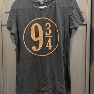 Harry Potter Black 9 3/4 Graphic T-shirt, Size L